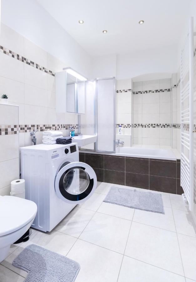 Comfortable, Specious Apartment With Inner Garden- Marzstrasse Apartments Viena Exterior foto